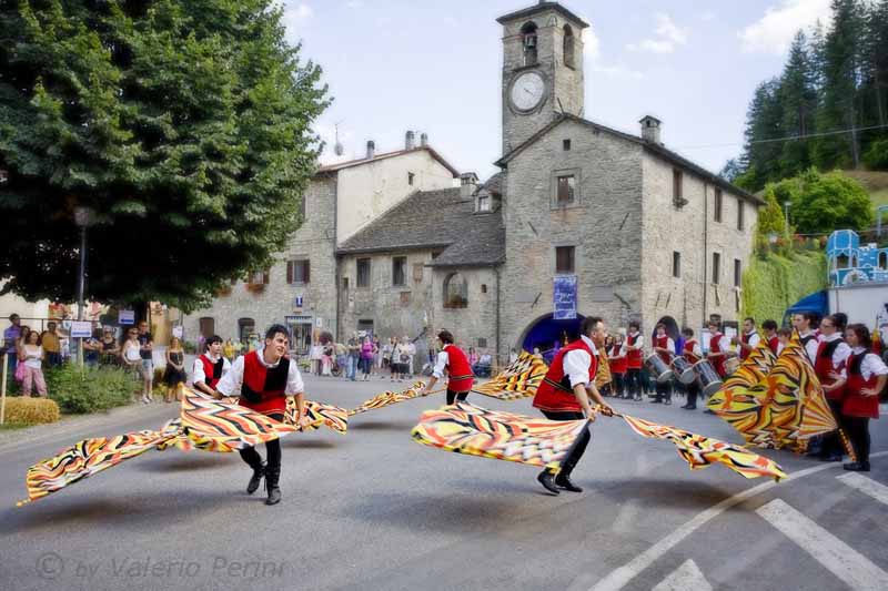 Corteggi e Palio della Campana