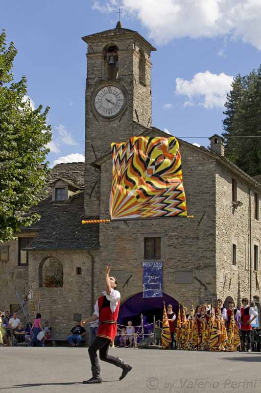 Corteggi e Palio della Campana