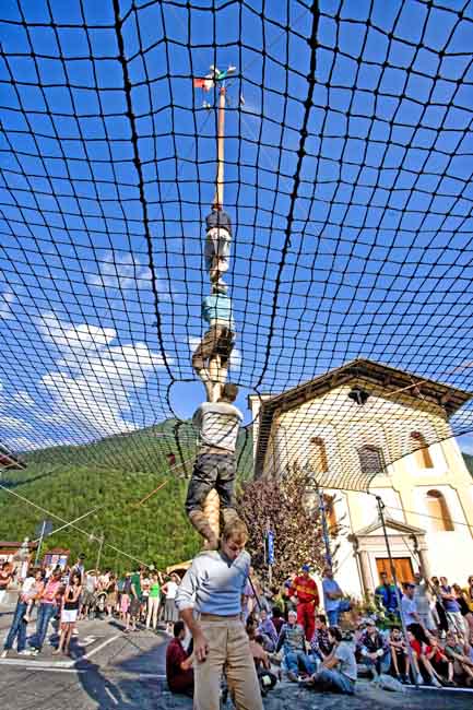 Palo della Cuccagna in Val di Ledro